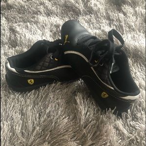 PUMA Kids' Shoes, Black Sz 1. US